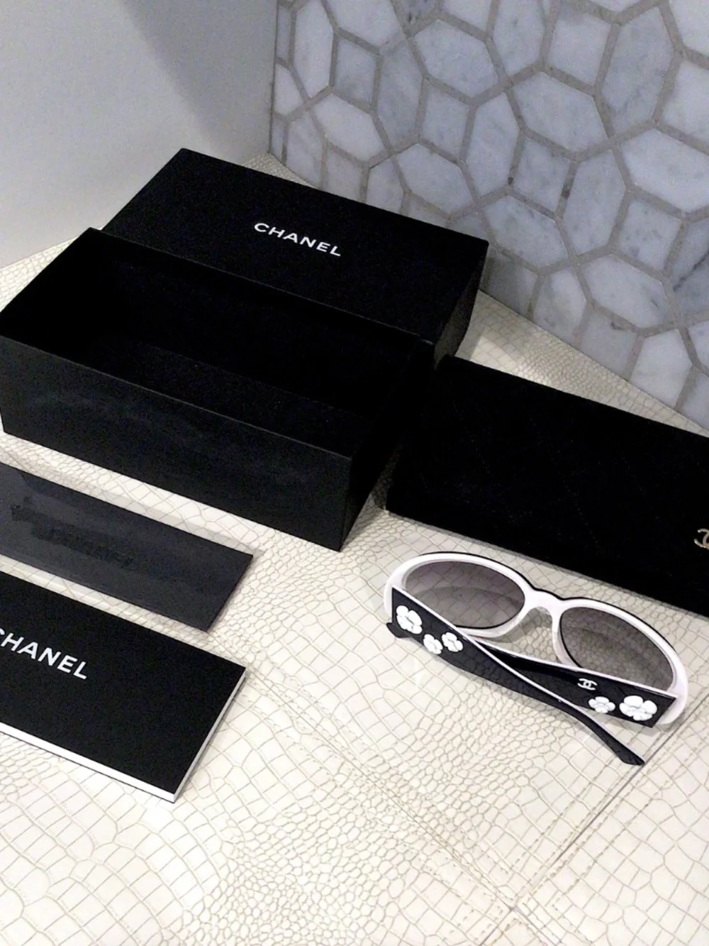 Rare NWT Chanel Blue/White 5113 c. 974/11 Sunglasses Camilla Flowers/CC Logo.